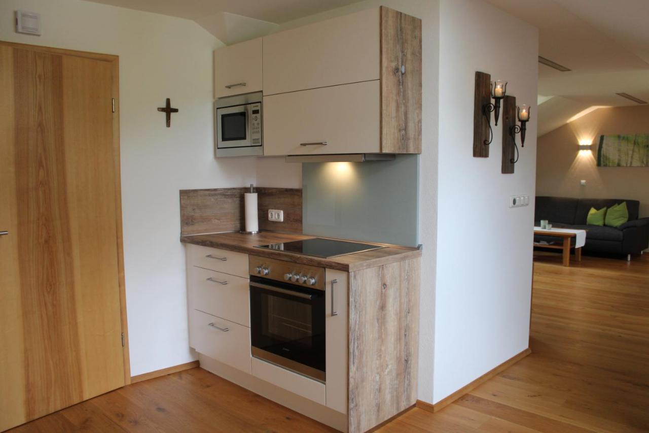האוצנברג Ferienwohnung Am Dreiseithof מראה חיצוני תמונה